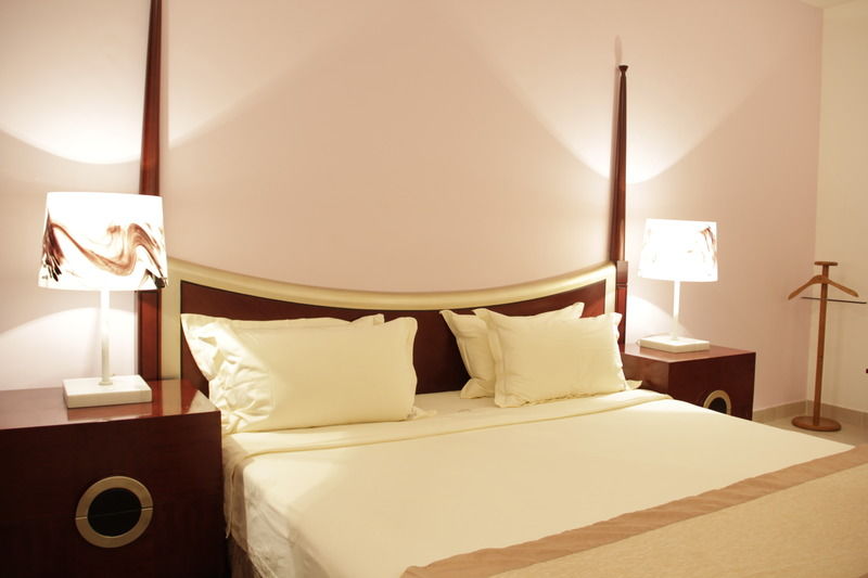 Hotel Ritz 숨베 외부 사진