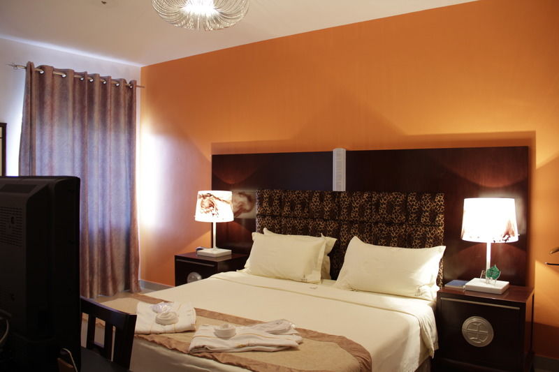 Hotel Ritz 숨베 외부 사진
