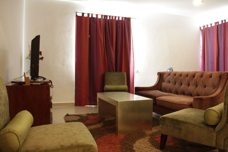 Hotel Ritz 숨베 외부 사진